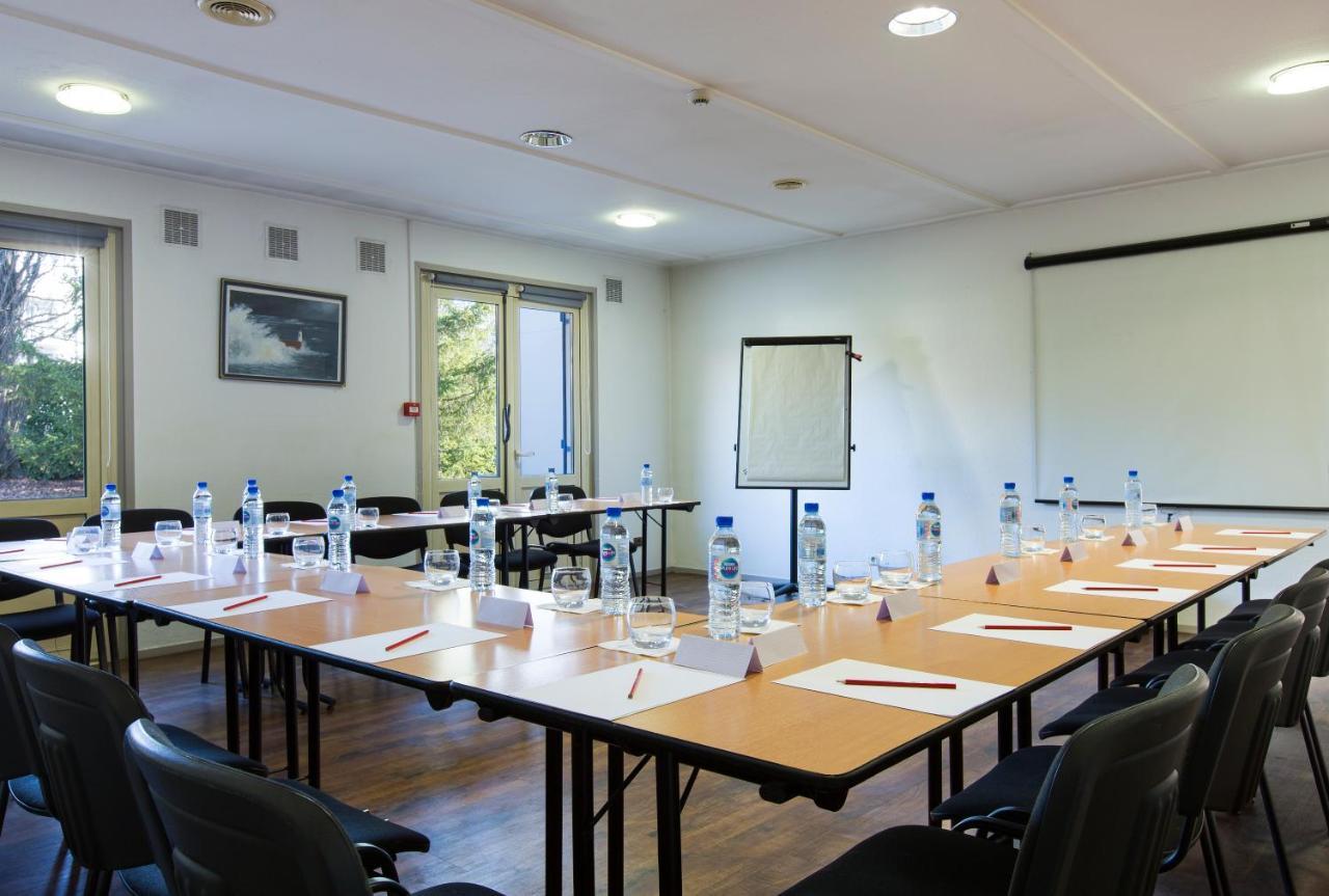 Comfort Hotel Grenoble Meylan Buitenkant foto