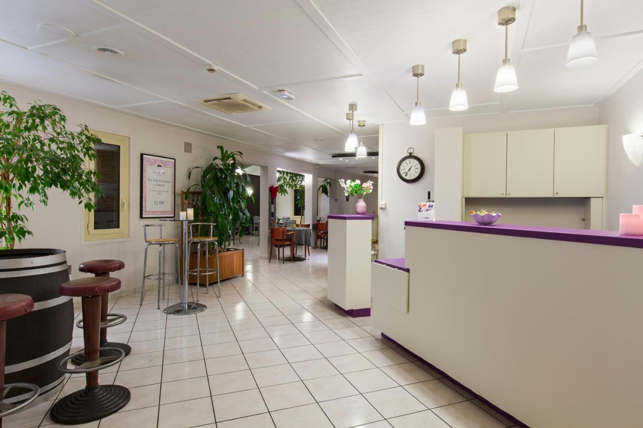 Comfort Hotel Grenoble Meylan Buitenkant foto