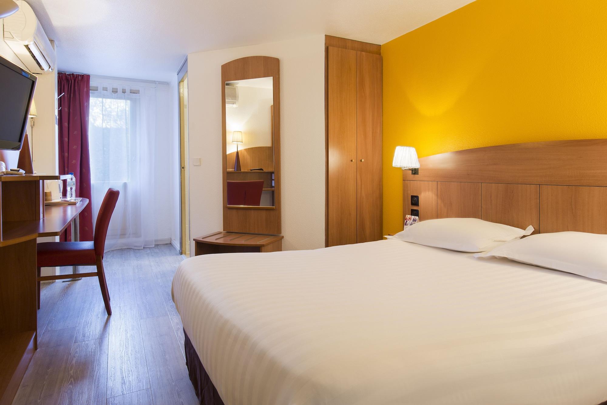 Comfort Hotel Grenoble Meylan Buitenkant foto