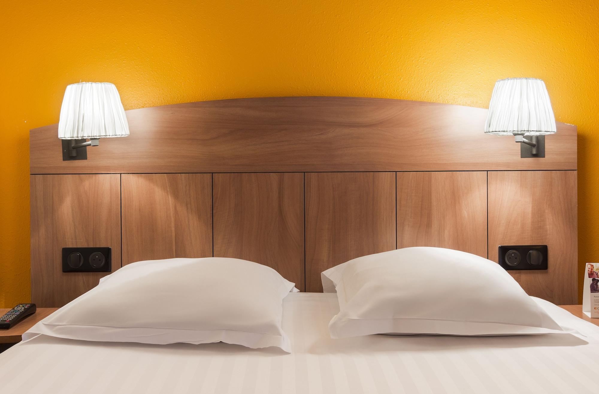 Comfort Hotel Grenoble Meylan Buitenkant foto