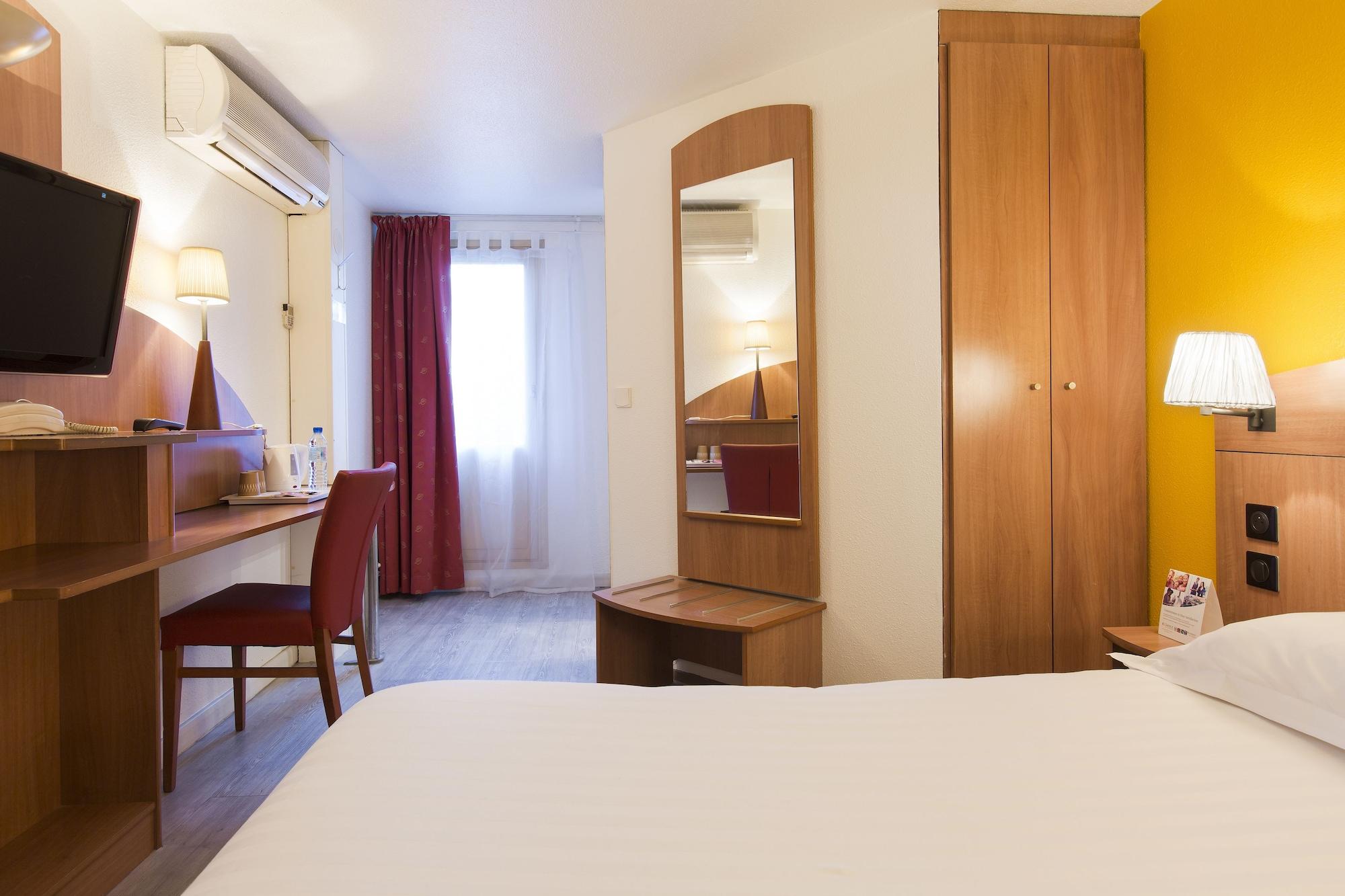 Comfort Hotel Grenoble Meylan Buitenkant foto