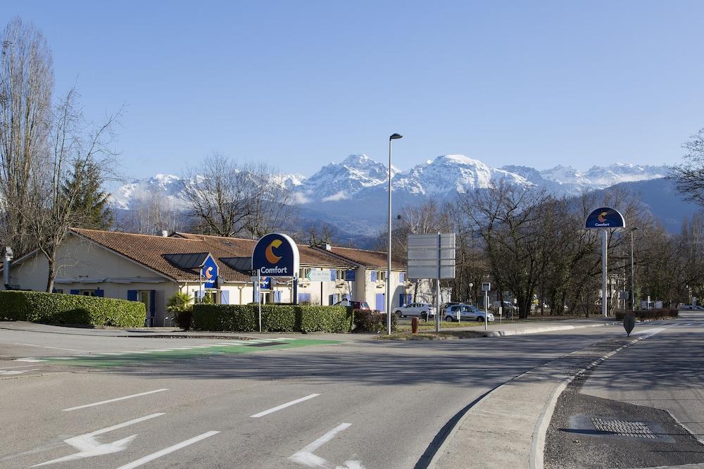 Comfort Hotel Grenoble Meylan Buitenkant foto