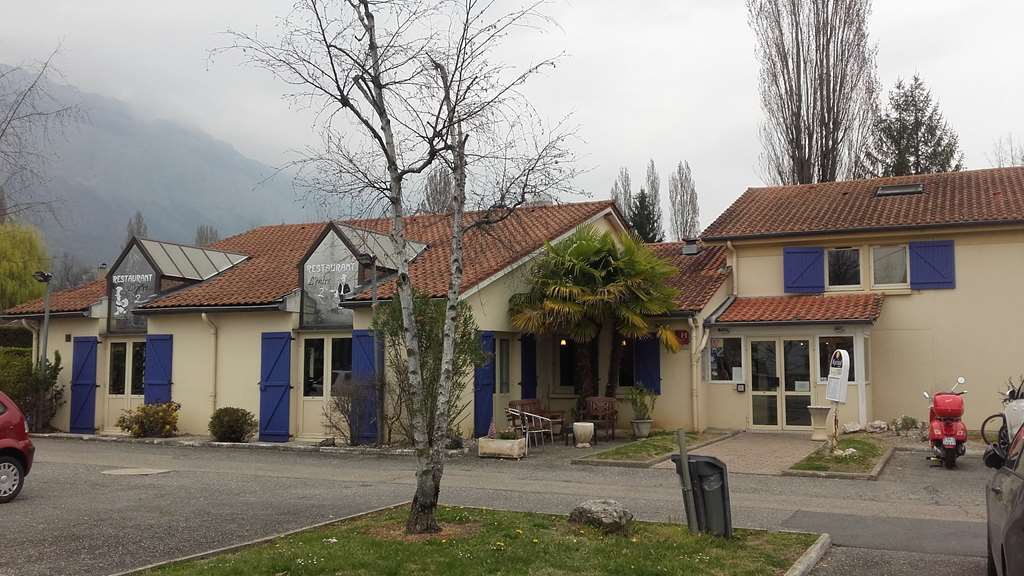 Comfort Hotel Grenoble Meylan Buitenkant foto