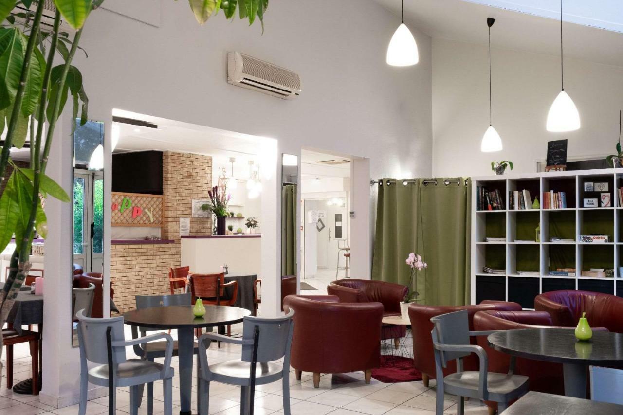 Comfort Hotel Grenoble Meylan Buitenkant foto