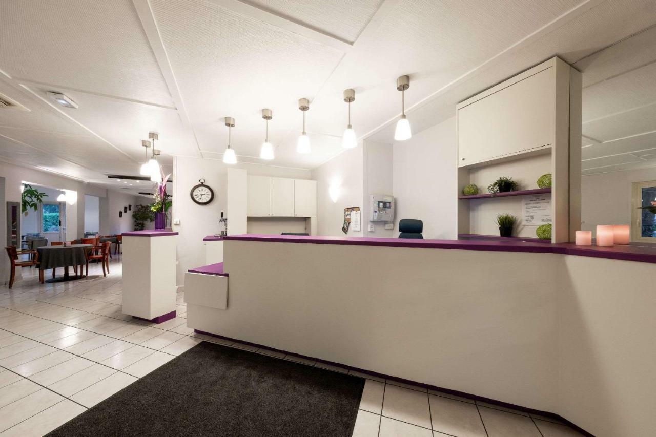 Comfort Hotel Grenoble Meylan Buitenkant foto